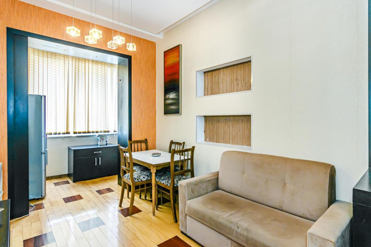 Lovely Sweet Apartment Baku Exterior foto